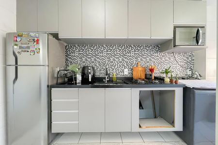Apartamento à venda com 49m², 2 quartos e 1 vaga Apartamento à venda com 49m², 2 quartos e 1 vagaCozinha e Área de Serviço