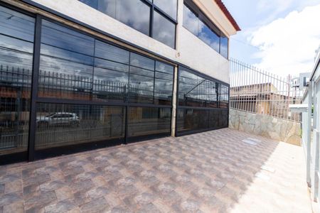 Casa à venda com 240m², 4 quartos e 3 vagas