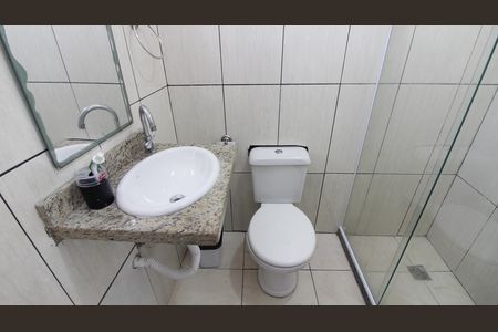 Banheiro da Suíte de casa para alugar com 3 quartos, 140m² em São Cristóvão, Cabo Frio