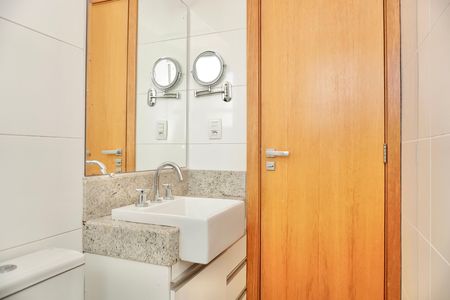 Apartamento para alugar com 180m², 3 quartos e 3 vagas Apartamento para alugar com 180m², 3 quartos e 3 vagasBanheiro da Suíte