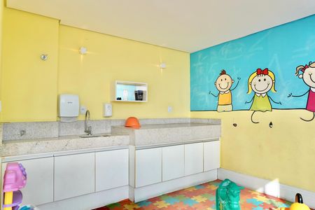 Apartamento para alugar com 180m², 3 quartos e 3 vagas Apartamento para alugar com 180m², 3 quartos e 3 vagasÁrea comum - Brinquedoteca
