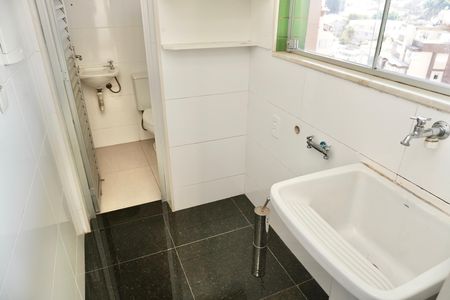 Apartamento para alugar com 180m², 3 quartos e 3 vagas Apartamento para alugar com 180m², 3 quartos e 3 vagasÁrea de Serviço