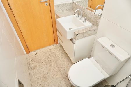 Apartamento para alugar com 180m², 3 quartos e 3 vagas Apartamento para alugar com 180m², 3 quartos e 3 vagasBanheiro Social