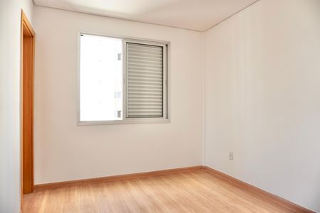 Apartamento para alugar com 180m², 3 quartos e 3 vagas Apartamento para alugar com 180m², 3 quartos e 3 vagasSuíte