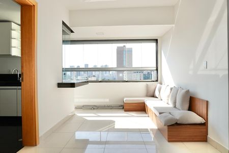 Apartamento para alugar com 180m², 3 quartos e 3 vagas Apartamento para alugar com 180m², 3 quartos e 3 vagasSala