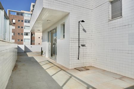 Apartamento para alugar com 180m², 3 quartos e 3 vagas Apartamento para alugar com 180m², 3 quartos e 3 vagasÁrea da Cobertura