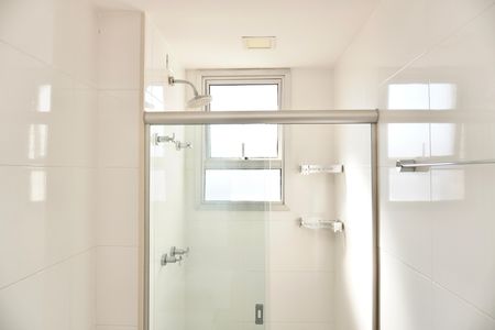 Apartamento para alugar com 180m², 3 quartos e 3 vagas Apartamento para alugar com 180m², 3 quartos e 3 vagasBanheiro Social