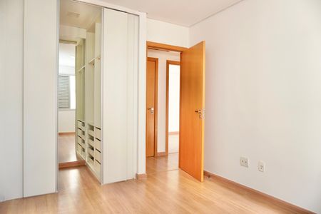Suíte  de apartamento para alugar com 3 quartos, 180m² em Santo Antônio, Belo Horizonte