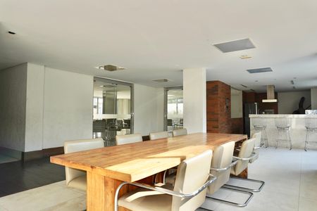 Apartamento para alugar com 180m², 3 quartos e 3 vagas Apartamento para alugar com 180m², 3 quartos e 3 vagasÁrea comum - Gourmet