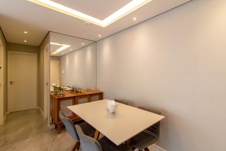 Apartamento à venda com 50m², 2 quartos e 1 vaga Apartamento à venda com 50m², 2 quartos e 1 vagaSala