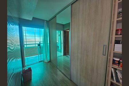 Casa à venda com 540m², 7 quartos e 4 vagas Casa à venda com 540m², 7 quartos e 4 vagasCloset