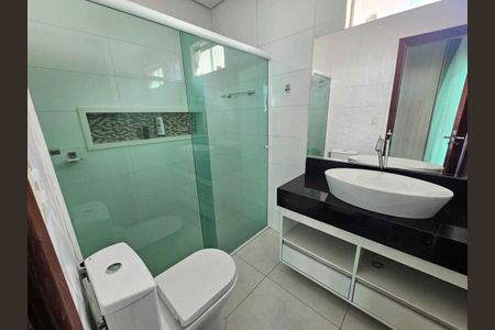 Casa à venda com 540m², 7 quartos e 4 vagas Casa à venda com 540m², 7 quartos e 4 vagasBanheiro