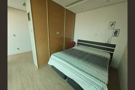Casa à venda com 540m², 7 quartos e 4 vagas Casa à venda com 540m², 7 quartos e 4 vagasQuarto