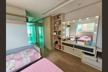 Quarto de casa à venda com 7 quartos, 540m² em  Taguatinga Brasília, Brasília