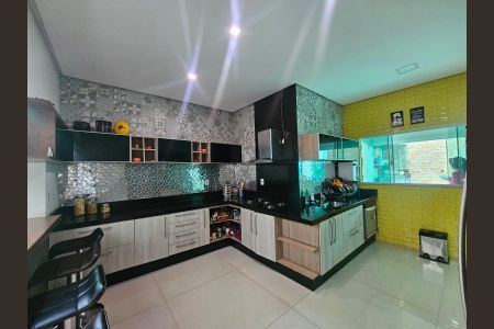 Cozinha de casa à venda com 7 quartos, 540m² em  Taguatinga Brasília, Brasília