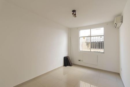 Apartamento para alugar com 74m², 2 quartos e 1 vaga Apartamento para alugar com 74m², 2 quartos e 1 vagaQuarto 2