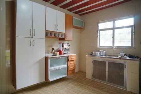 Casa para alugar com 1200m², 2 quartos e 2 vagas Casa para alugar com 1200m², 2 quartos e 2 vagasCozinha