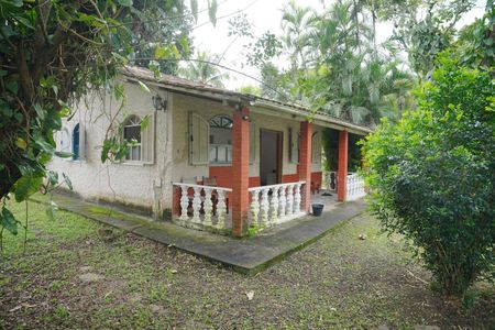 Casa para alugar com 1200m², 2 quartos e 2 vagas Casa para alugar com 1200m², 2 quartos e 2 vagasÁrea externa