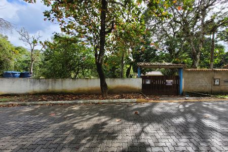 Casa para alugar com 1200m², 2 quartos e 2 vagas Casa para alugar com 1200m², 2 quartos e 2 vagasFachada