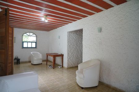 Casa para alugar com 1200m², 2 quartos e 2 vagas Casa para alugar com 1200m², 2 quartos e 2 vagasSala