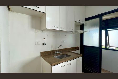 Apartamento à venda com 32m², 1 quarto e 1 vaga Apartamento à venda com 32m², 1 quarto e 1 vagaCozinha - Armários