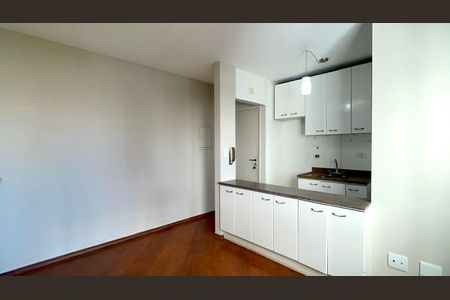 Apartamento à venda com 32m², 1 quarto e 1 vaga Apartamento à venda com 32m², 1 quarto e 1 vagaSala