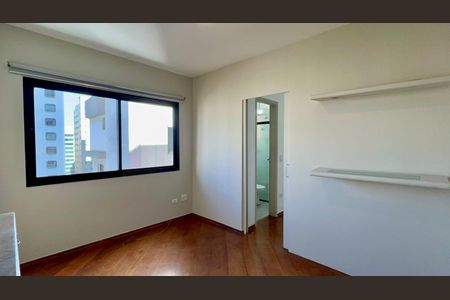 Apartamento à venda com 32m², 1 quarto e 1 vaga Apartamento à venda com 32m², 1 quarto e 1 vagaSala