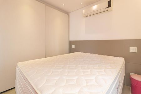 Studio à venda com 80m², 1 quarto e 1 vaga Studio à venda com 80m², 1 quarto e 1 vagaQuarto