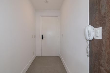 Studio à venda com 80m², 1 quarto e 1 vaga Studio à venda com 80m², 1 quarto e 1 vagaEntrada