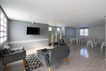 Apartamento para alugar com 47m², 2 quartos e 1 vaga Apartamento para alugar com 47m², 2 quartos e 1 vagaÁrea comum - Salão de festas