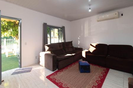 Sala de casa à venda com 3 quartos, 155m² em Restinga, Porto Alegre
