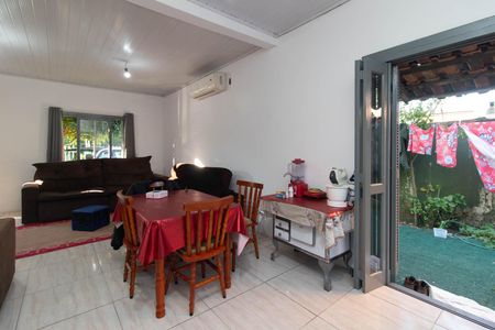 Cozinha de casa à venda com 3 quartos, 155m² em Restinga, Porto Alegre