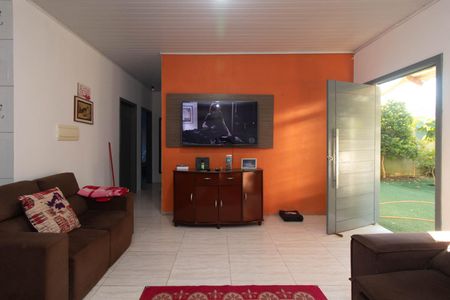 Sala de casa à venda com 3 quartos, 155m² em Restinga, Porto Alegre