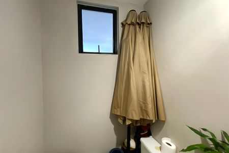 Apartamento para alugar com 158m², 2 quartos e 3 vagas Apartamento para alugar com 158m², 2 quartos e 3 vagasLavabo da Sala de Estar