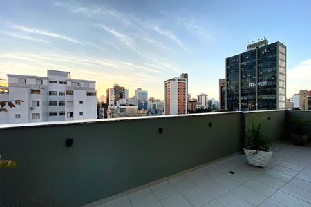 Apartamento para alugar com 158m², 2 quartos e 3 vagas Apartamento para alugar com 158m², 2 quartos e 3 vagasCobertura