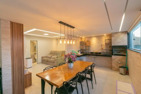 Apartamento à venda com 114m², 2 quartos e 1 vaga