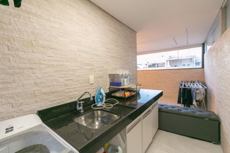 Apartamento à venda com 2 quartos, 114m² em Itapoã, Belo Horizonte