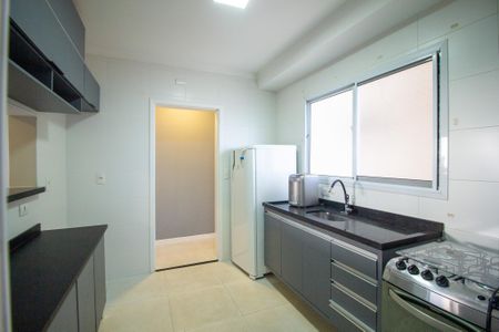 Apartamento para alugar com 71m², 2 quartos e 2 vagas Apartamento para alugar com 71m², 2 quartos e 2 vagasCozinha