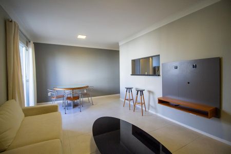 Apartamento para alugar com 71m², 2 quartos e 2 vagas Apartamento para alugar com 71m², 2 quartos e 2 vagasSala