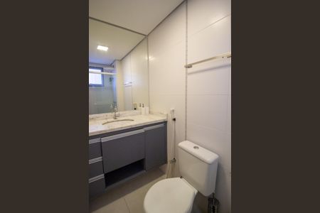 Apartamento para alugar com 71m², 2 quartos e 2 vagas Apartamento para alugar com 71m², 2 quartos e 2 vagasBanheiro da Suíte 2