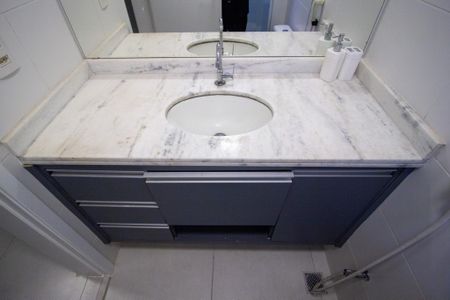 Apartamento para alugar com 71m², 2 quartos e 2 vagas Apartamento para alugar com 71m², 2 quartos e 2 vagasBanheiro da Suíte 2