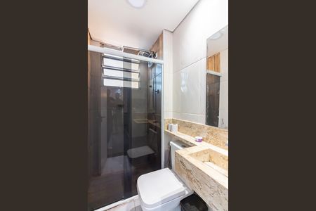 Banheiro de apartamento para alugar com 2 quartos, 58m² em Piratininga, Osasco