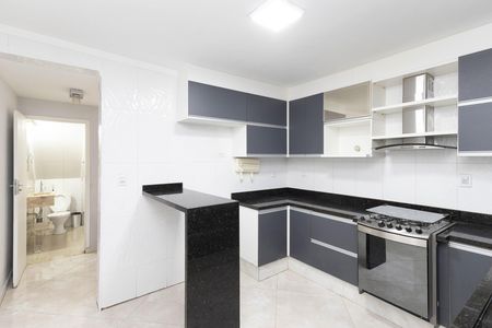 Casa para alugar com 120m², 3 quartos e 1 vaga Casa para alugar com 120m², 3 quartos e 1 vagaCozinha - Armários