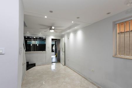 Casa para alugar com 120m², 3 quartos e 1 vaga Casa para alugar com 120m², 3 quartos e 1 vagaSala
