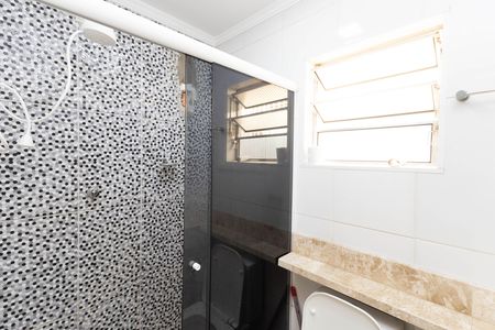 Casa para alugar com 120m², 3 quartos e 1 vaga Casa para alugar com 120m², 3 quartos e 1 vagaBanheiro 2