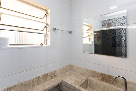 Casa para alugar com 120m², 3 quartos e 1 vaga Casa para alugar com 120m², 3 quartos e 1 vagaBanheiro 2