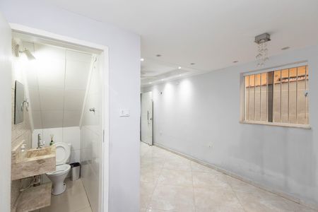 Casa para alugar com 120m², 3 quartos e 1 vaga Casa para alugar com 120m², 3 quartos e 1 vagaSala