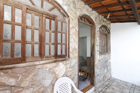 Casa à venda com 6 quartos, 200m² em Ventosa, Belo Horizonte