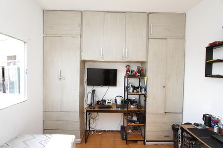 Casa à venda com 6 quartos, 200m² em Ventosa, Belo Horizonte