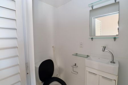 Casa de condomínio para alugar com 120m², 2 quartos e 1 vaga Casa de condomínio para alugar com 120m², 2 quartos e 1 vagaBanheiro cobertura